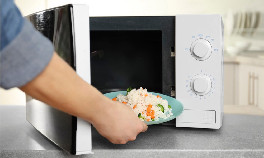 Cook rice in the microwave